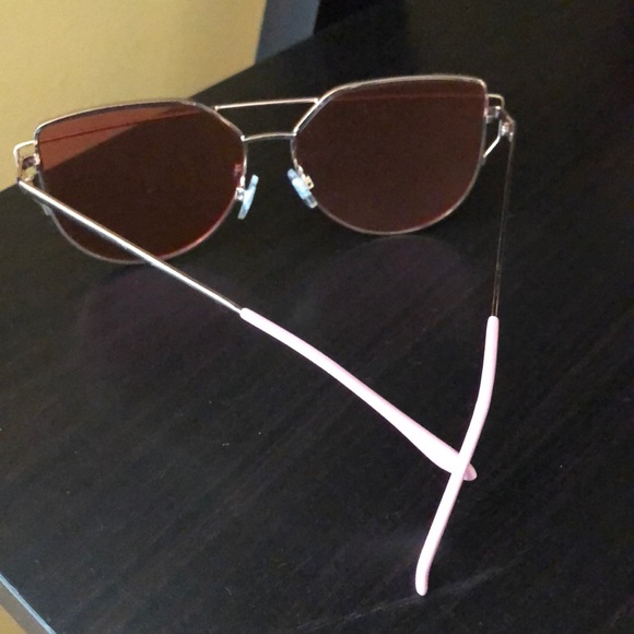 Sunglasses - Picture 2 of 3